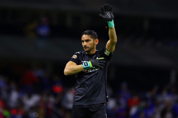 Chuy Corona no regresa en Cruz Azul