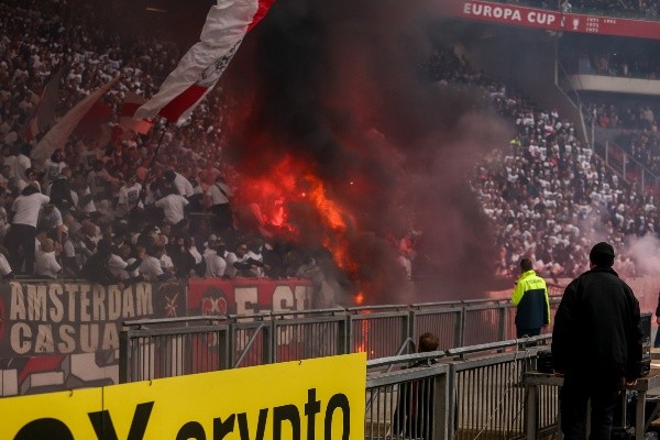 Incendio Ajax-Feyenoord