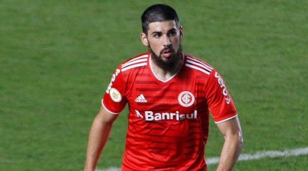 Bruno Mendez, un joven uruguayo en el Brasileirao