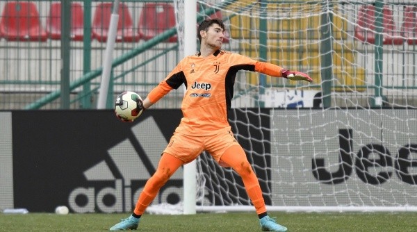 Franco Israel, el futuro del arco uruguayo