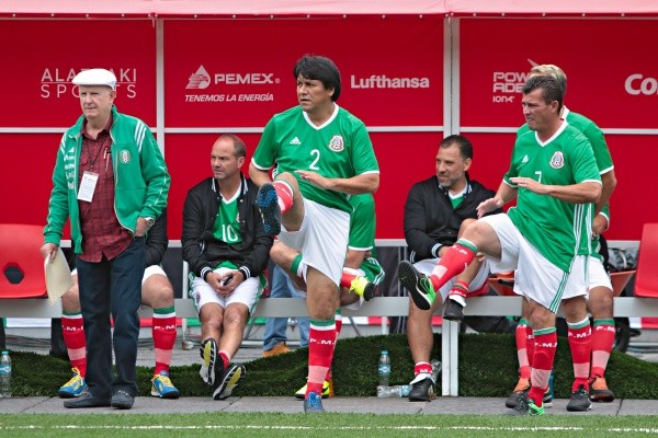 Manuel Lapuente, Claudio Suárez y Ramón Ramírez, durante el juego de Leyendas entre exjugadores de la Selección de México y de la Selección de Alemania. Imago7
