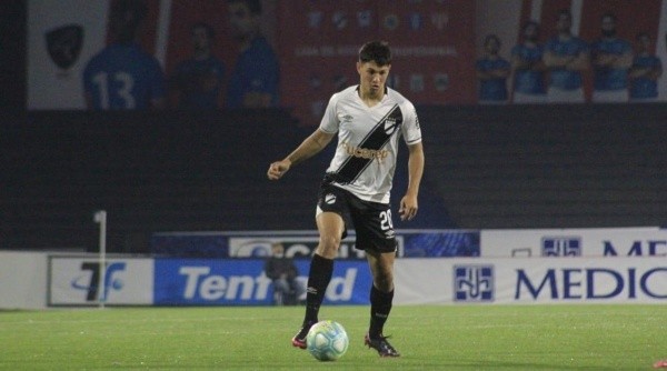 Mateo Ponte, joven lateral revelación de Danubio