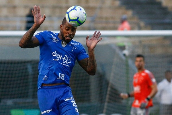 Foto: Marcello Zambrana/AGIF - Zagueiro chegou a ficar dois anos sem jogar após sair do Cruzeiro