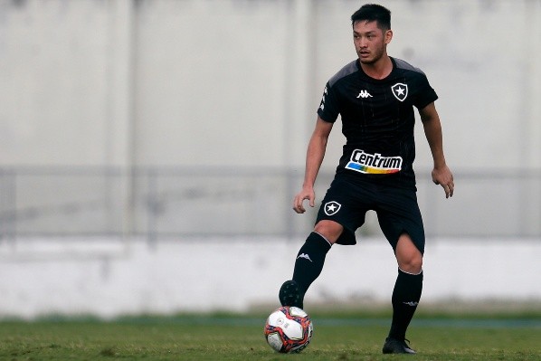 Botafogo fecha contrato com o meia Wesley até dezembro de 2022 - Botafogo  Futebol SA