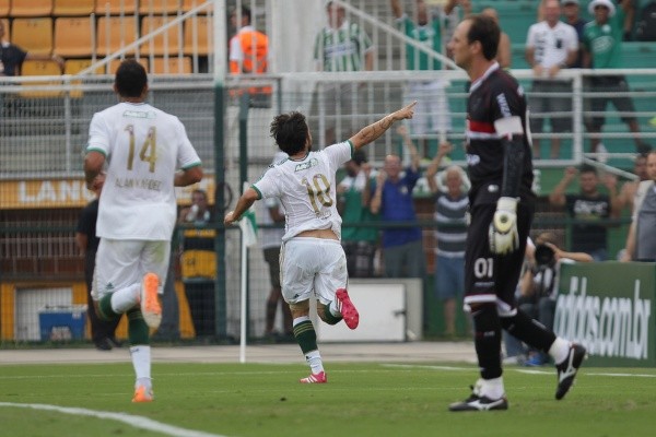 Foto: Moises Nascimento/AGIF - Valdivia comemora gol e provoca Ceni em 2x0 para o Palmeiras em 2014