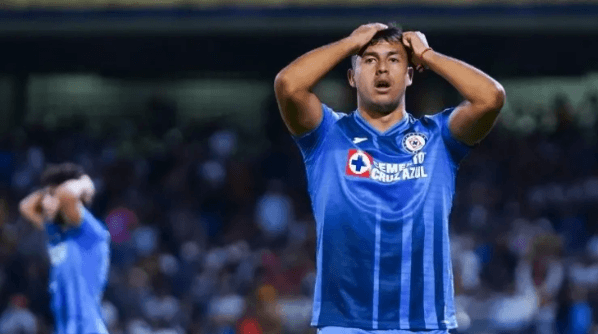 Iván Morales le mandó un mensajito a Juan Reynoso (Imago 7)