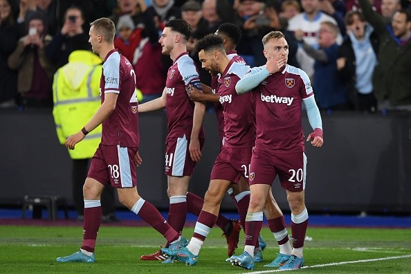 Festejo de gol de Bowen. Getty.