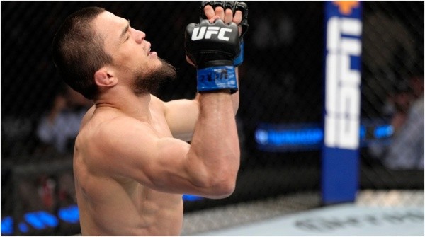 Nurmagomedov after his victory over Brian Kelleher (Jeff Bottari/Getty Images)