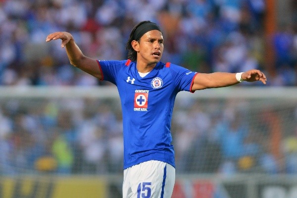 Jerry Flores en su paso por Cruz Azul. (JamMedia)