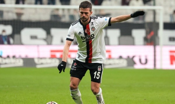 Pjanic en Besiktas. Getty.