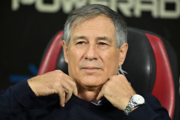 Ciudad de Mexico, 20 de abril de 2022. Ariel Holan  durante el partido de la jornada 15 del Torneo Grita Mexico Clausura 2022 de la Liga BBVA MX, entre las Águilas del America y los Esmeraldas de León, celebrado en el estadio Azteca. FEtzel Espinosa