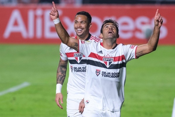 Éder tem contrato com o São Paulo até dezembro (Foto: Marcello Zambrana/AGIF)