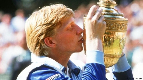 Becker ganó su primer Wimbledon con 17 años.