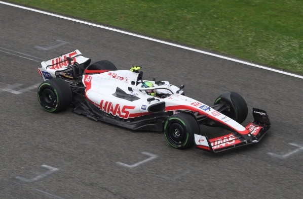 Mick Schumacher deberá seguir corriendo para Haas (Getty Images)