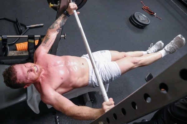 BoxingScene // Melina Pizano