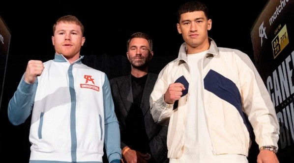 Canelo se enfrentará anteDmitry Bivol este sábado.