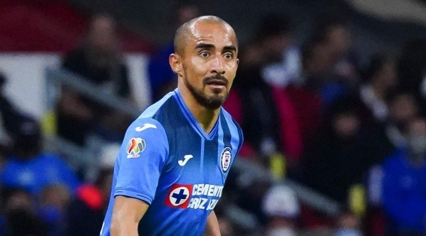 Ciudad de Mexico, 12 de febrero de 2022. Rafael Baca, durante el partido de la jornada 5 del torneo Grita Mexico Clausura 2022 de la Liga BBVA MX, entre la Máquina Celeste de la Cruz Azul y los Rayos del Necaxa, celebrado en el estadio Azteca. Foto: Imago7/ Rafael Vadillo