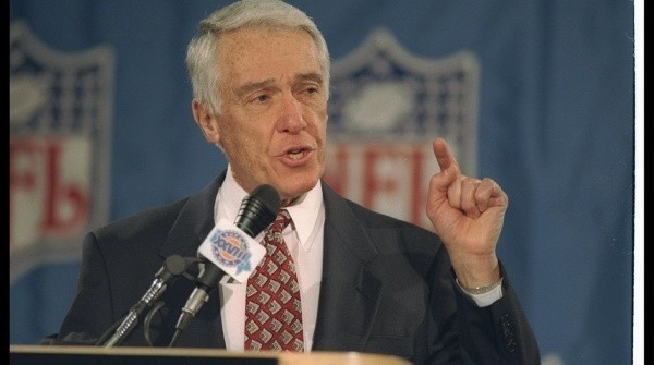 Head coach Marv Levy of Bills back in 1994