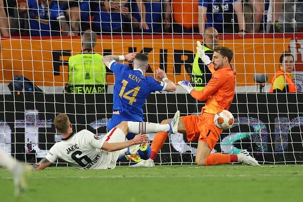 Atajada clave de Trapp. Getty.