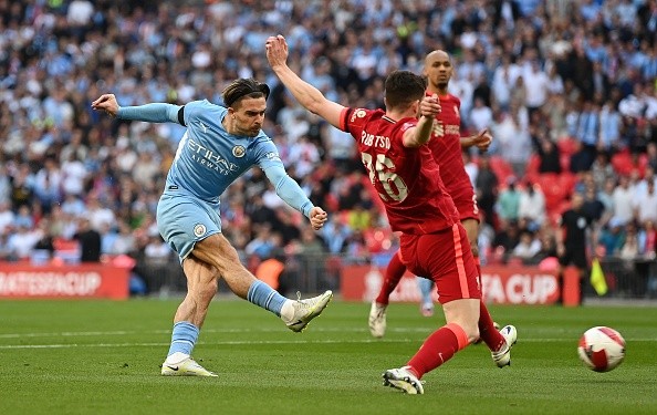 Acción entre Manchester City y Liverpool. Getty.