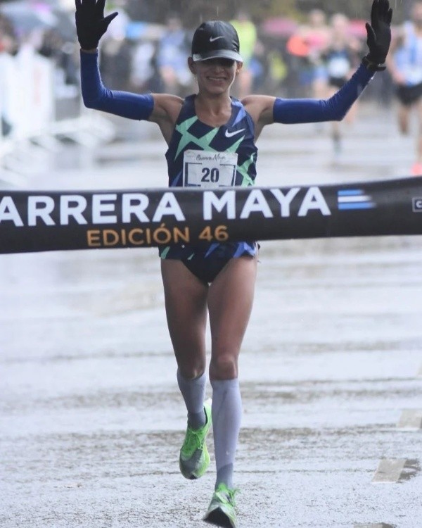 Daiana Ocampo, ganadora entre las mujeres.Foto: Club de Corredores.