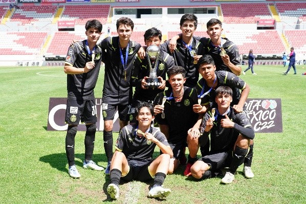 La Sub-16 gritó campeón (Imago 7)
