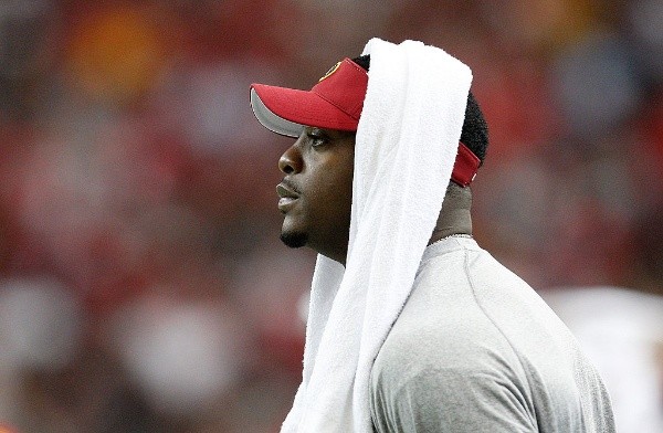 Clinton Portis playing for Washington in 2009