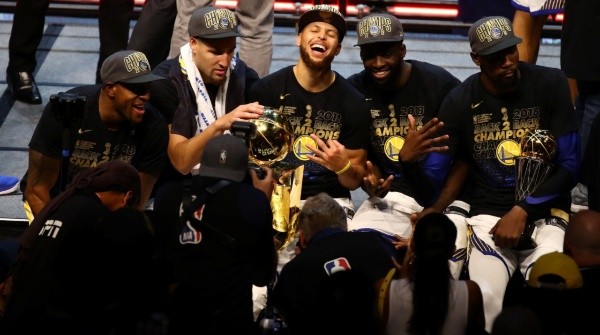 Golden State Warriors campeones en 2018 (Getty Images)