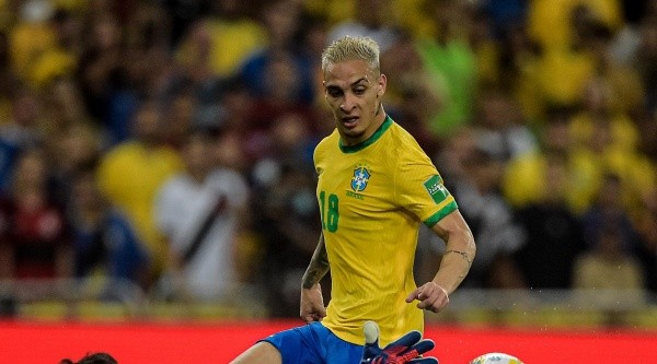 Antony tem sido convocado para a Seleção Brasileira 
    ( Foto: Thiago Ribeiro/AGIF )