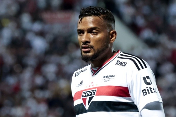 Reinaldo tem contrato com o São Paulo até o fim da temporada ( Foto: Marcello Zambrana/AGIF ) 