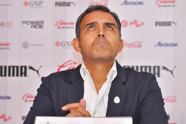 Ricardo Cadena no ve bien a su defensa (Imago 7)