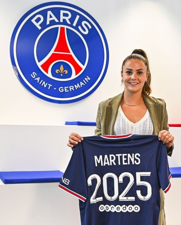 Lieke Martens del Barcelona al PSG.