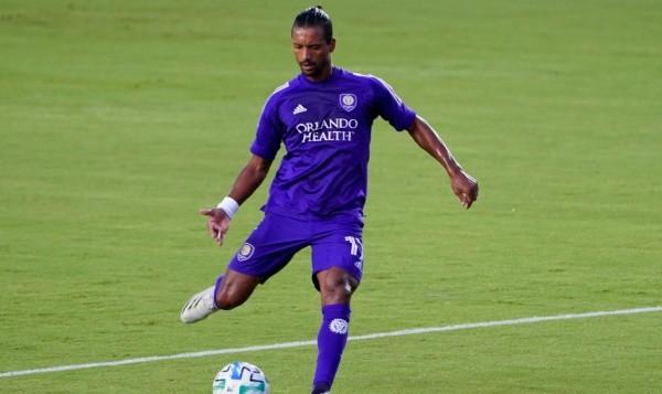 AUGUST 22: Nani #17 of Orlando City SC controls the ball during a game against Inter Miami FC at Inter Miami CF Stadium on August 22, 2020 in Fort Lauderdale, Florida. (Photo by Mark Brown/Getty Images)
