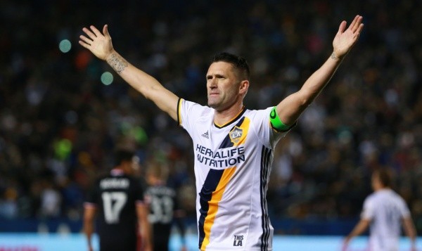 Robbie Keane #7 of Los Angeles Galaxy celebrates after scoring on a penalty kick in the second half of their MLS match against D.C. United at StubHub Center on March 6, 2016 in Carson, California. The Galaxy defeated United 4-1. (Photo by Victor Decolongon/Getty Images)