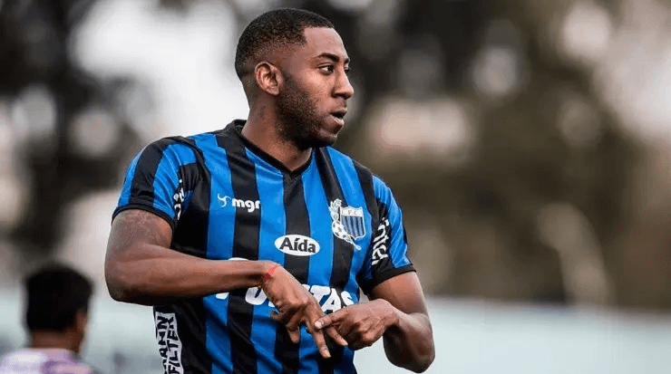 Carneiro fichará por Cruz Azul. (@gonzalozalo_10)