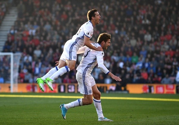 Marcos Alonso y Cesar Azpilicueta: Getty