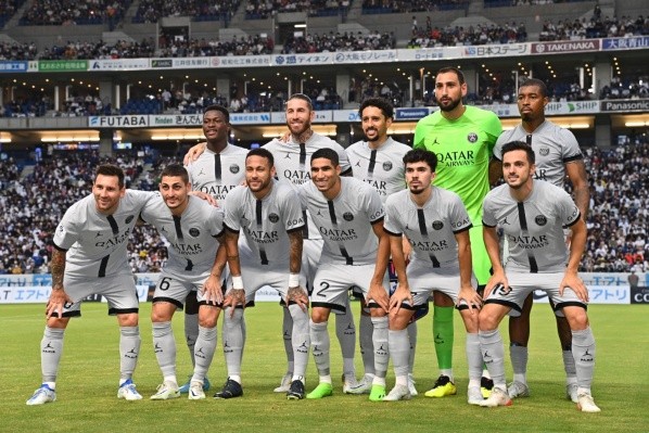 PSG con su nuevo uniforme. Twitter PSG.