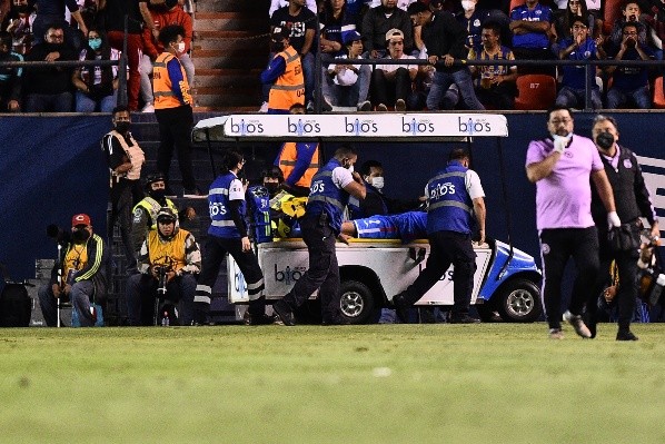 Mayorga se retiró lesionado ante San Luis. (Foto: Imago 7)