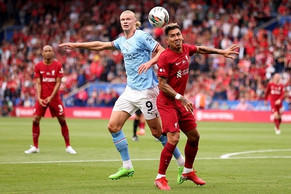 Acción entre City y Liverpool. Getty.