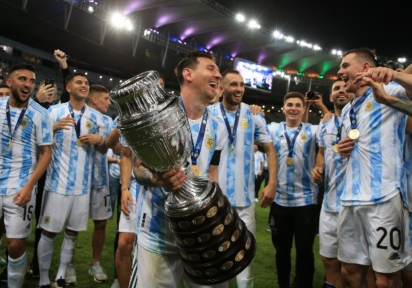 La Pulga suma cuatro trofeos con la Selección Argentina (Foto: Getty Images)