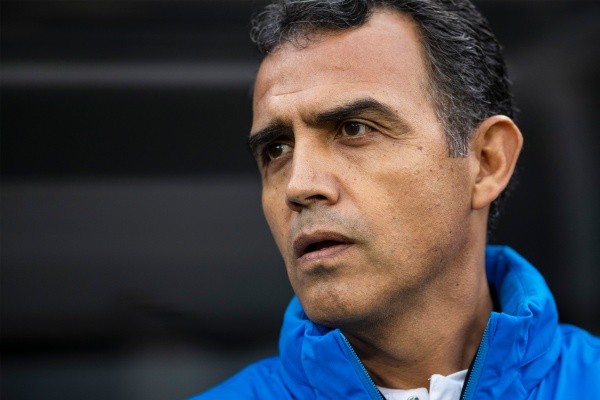 Ricardo Cadena deberá ganarle al Atlas para seguir como DT (Imago 7)
