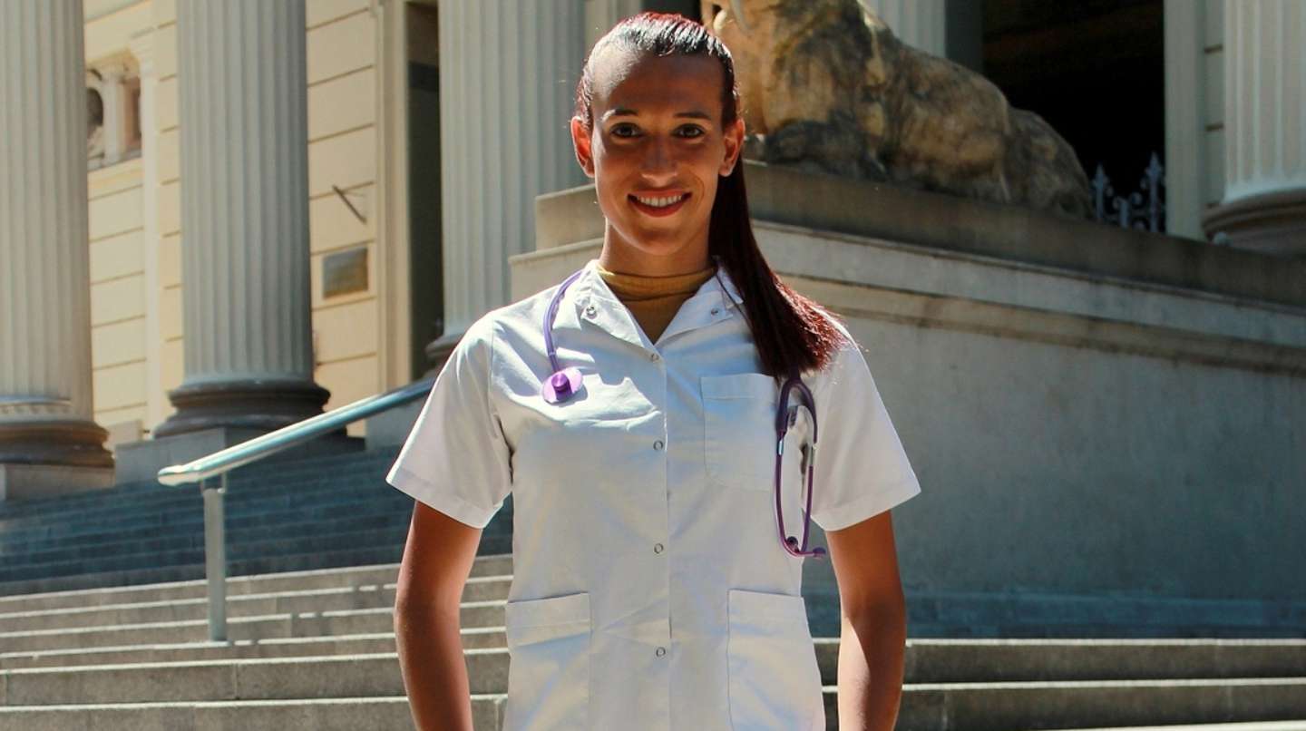 Durante la pandemia, Mara Gómez se recibió de enfermera.