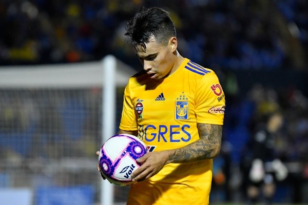 Lucas Zelarayán con la playera de Tigres (Imago 7)