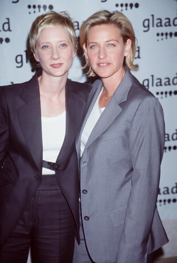 Anne Heche junto a Ellen DeGeneres. (Getty)