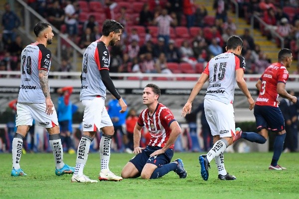 Santiago Ormeño erró el 2-1 y lo tundieron en redes (Imago 7)