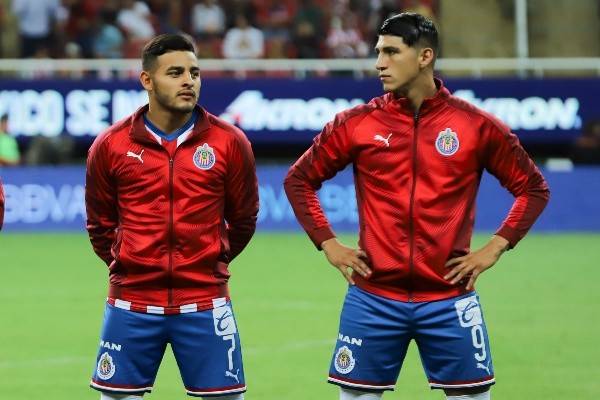 Alexis Vega recibió una advertencia de Alan Pulido en su llegada a Chivas (Imago 7)