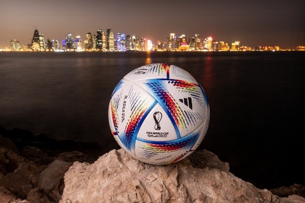 Al-Rihla, el balón oficial de Qatar 2022 (Getty Images)
