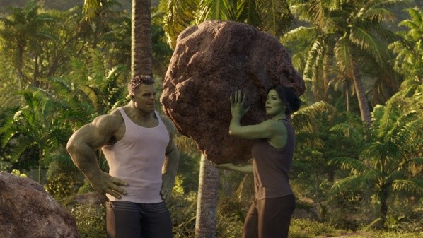 Mark Ruffalo y Tatiana Maslany en She Hulk. Foto: (Disney +)