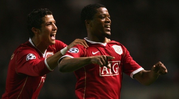 Patrice Evra y Cristiano Ronaldo, en Manchester United en 2007