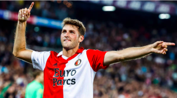 El primer gol de Santi Giménez en Europa